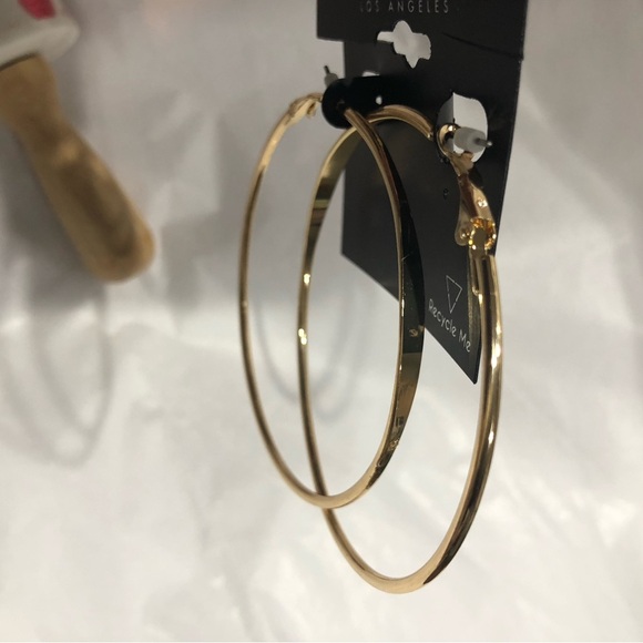 Guess gold plated 3” flat &‎ round ede circular hoop earrings. new - Picture 1 of 15